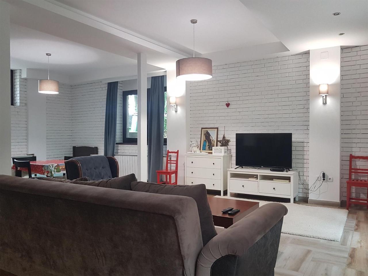 Apartmani Simic Valjevo Exteriör bild
