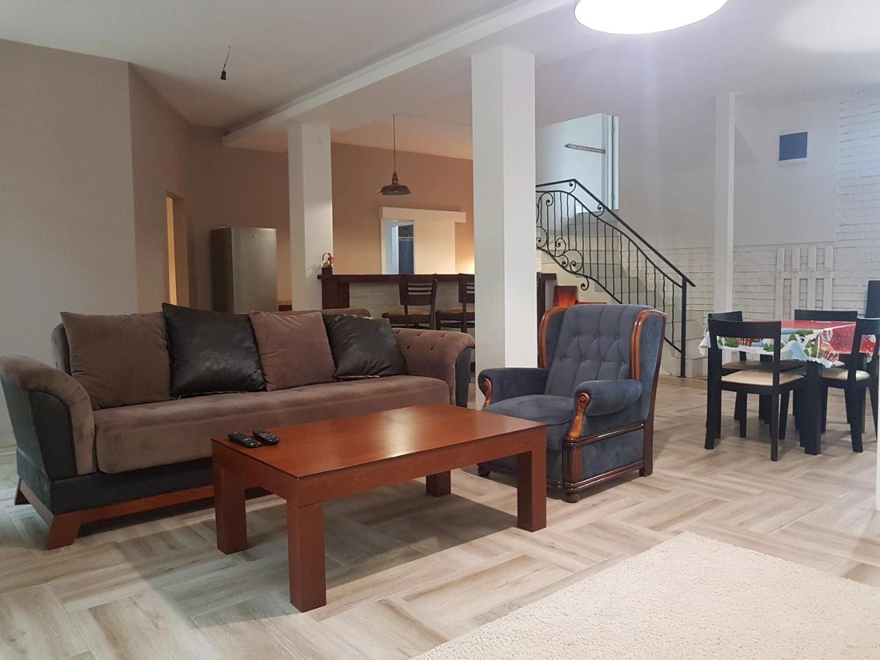 Apartmani Simic Valjevo Exteriör bild